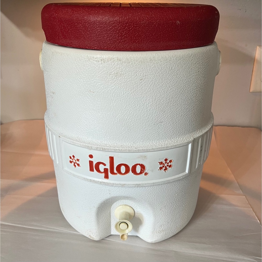 Vintage Igloo Cooler Seat‎ Top Water Jug Beverage Dispenser White Red